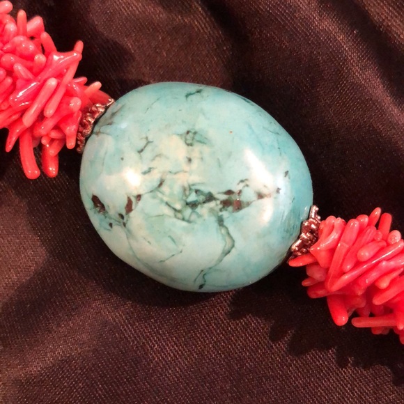 Turquoise & coral necklace - Picture 5 of 5